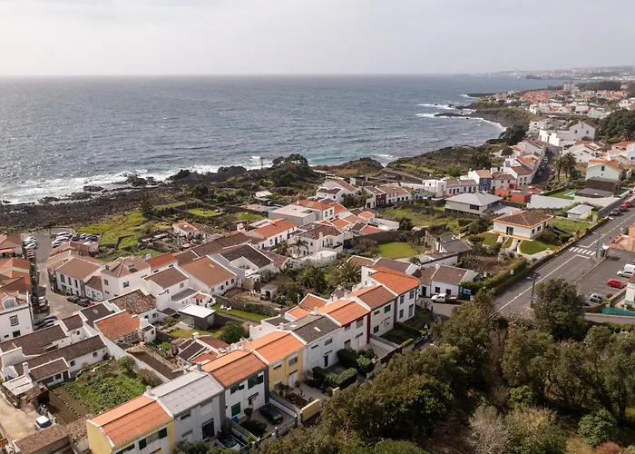Friends'house - Azores בית נופש