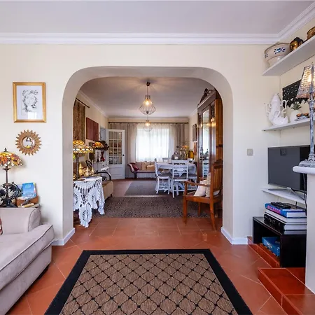 Friends'house - Azores 度假居 *